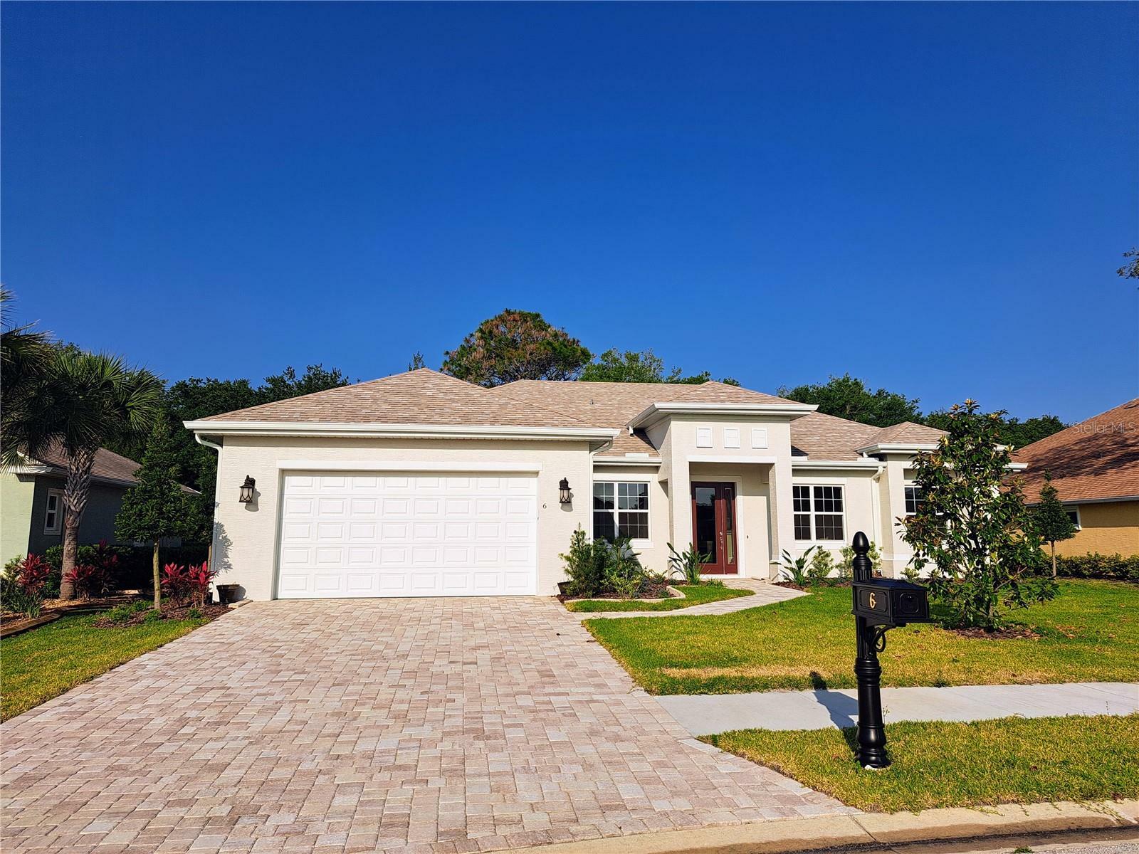 Property Photo: 6 Parkview Circle FL 32137