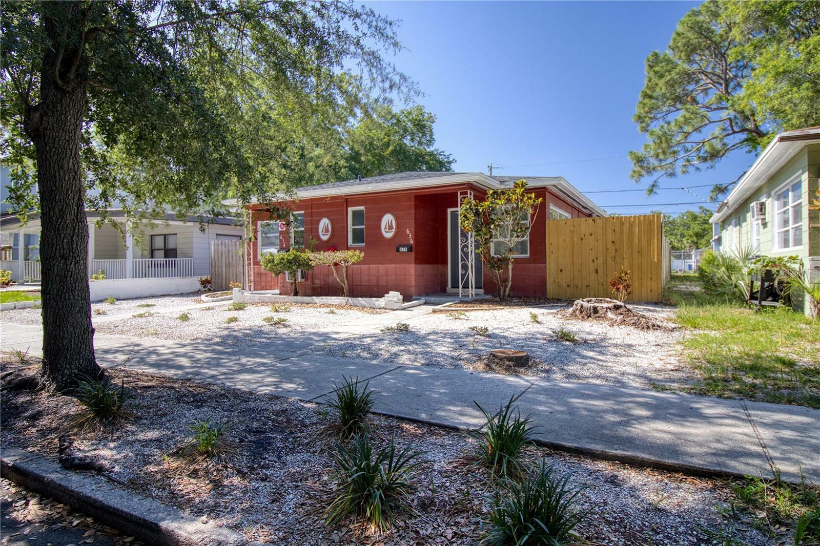 Property Photo:  636 15th Avenue S  FL 33701 