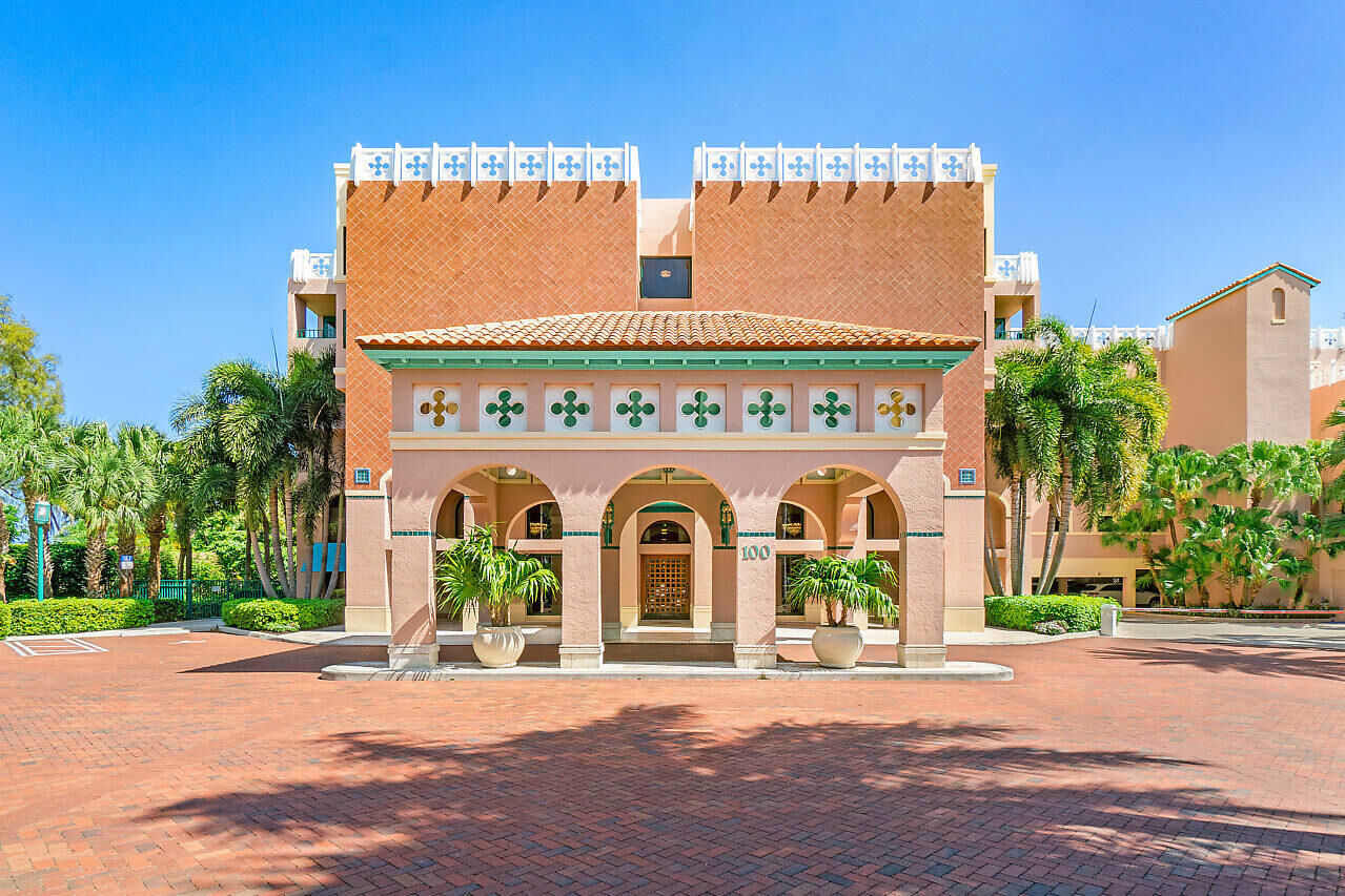 Property Photo: 100 SE 5th Avenue 216 FL 33432
