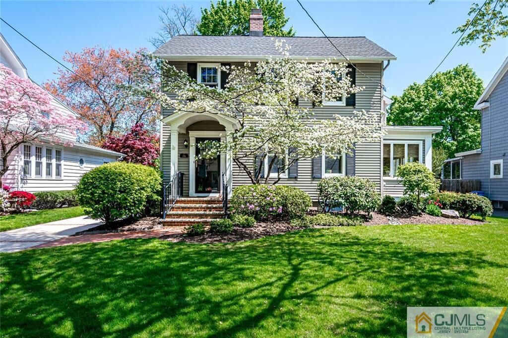 Property Photo:  26 Home Street  NJ 08840 