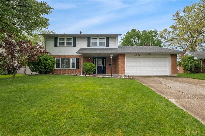 420 Ridgewood Drive  Fairborn OH 45324 photo