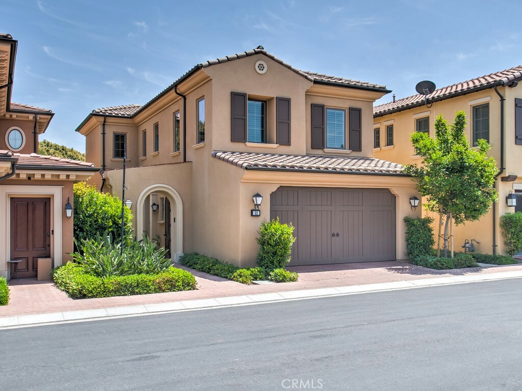 Property Photo: 52 Outlaw CA 92602