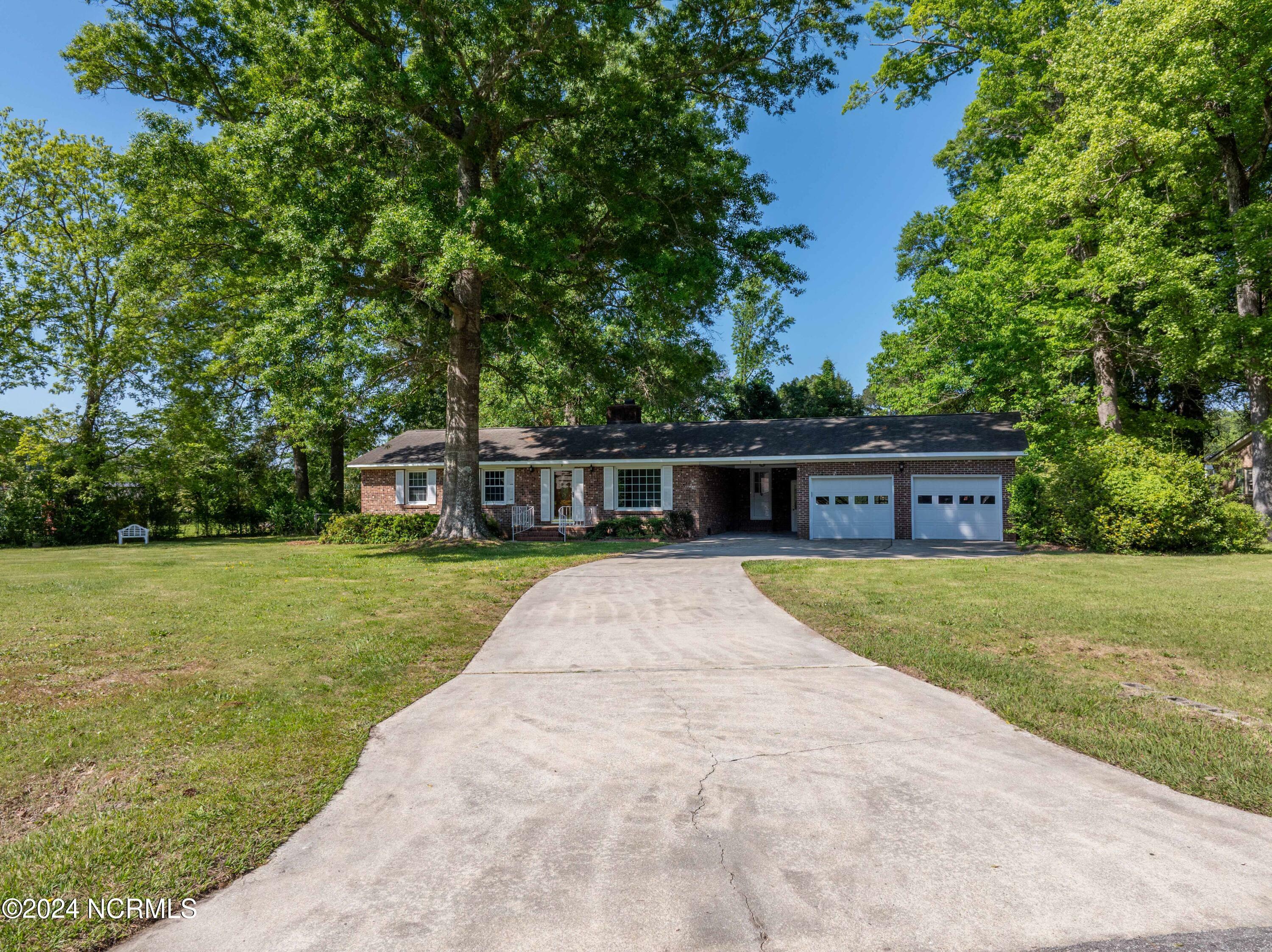 Property Photo:  9 McArthur Drive  NC 28546 