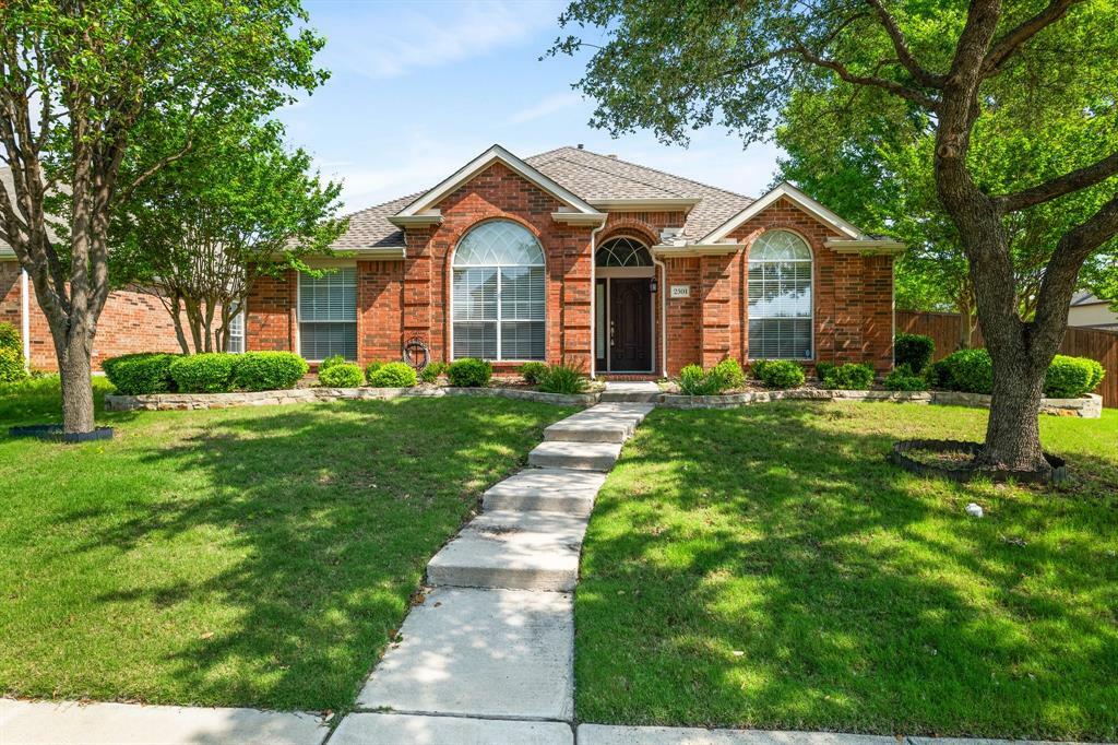 Property Photo:  2501 Cimmaron Drive  TX 75025 