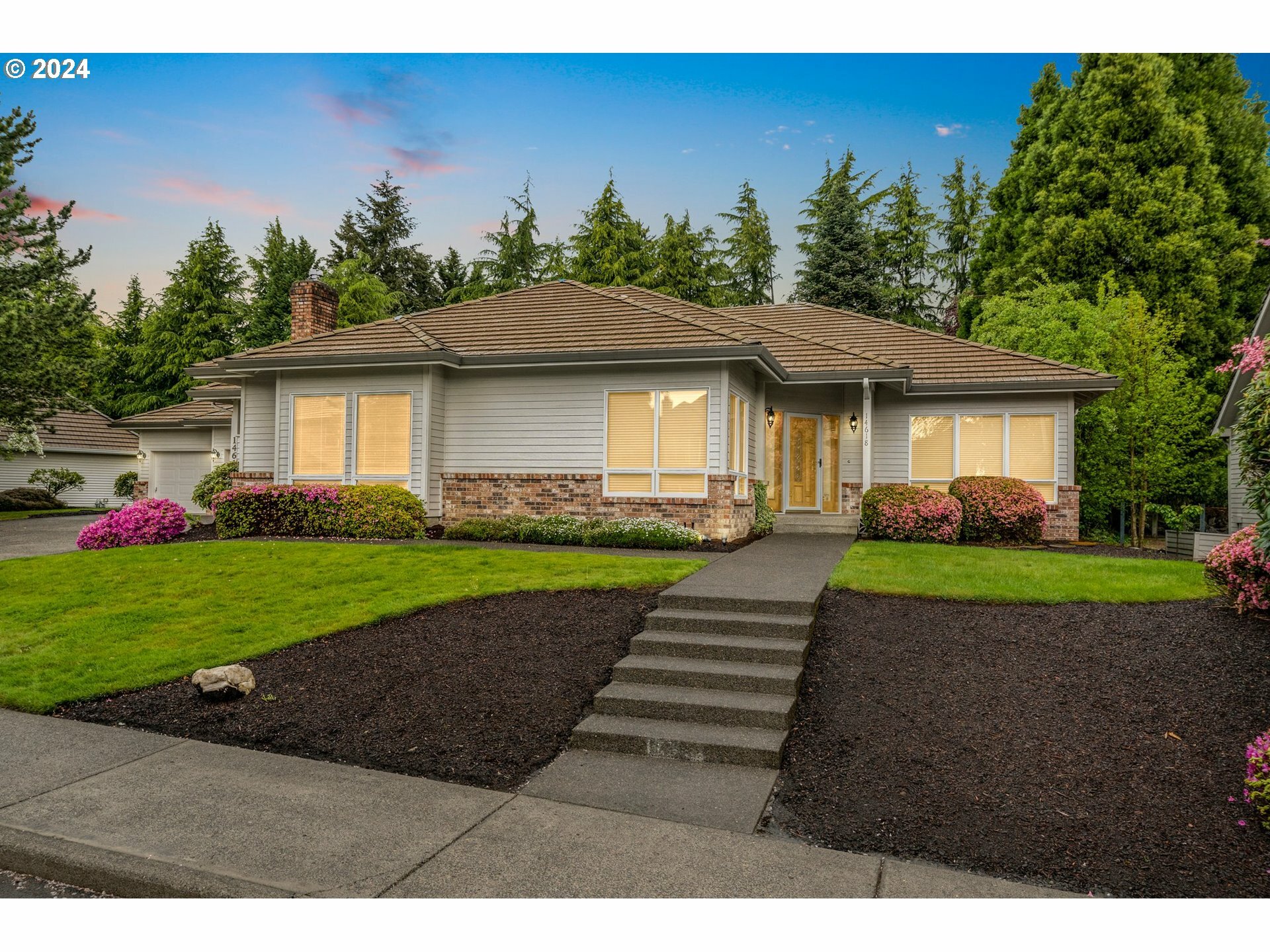 Property Photo:  14618 SE Rivercrest Dr  WA 98683 