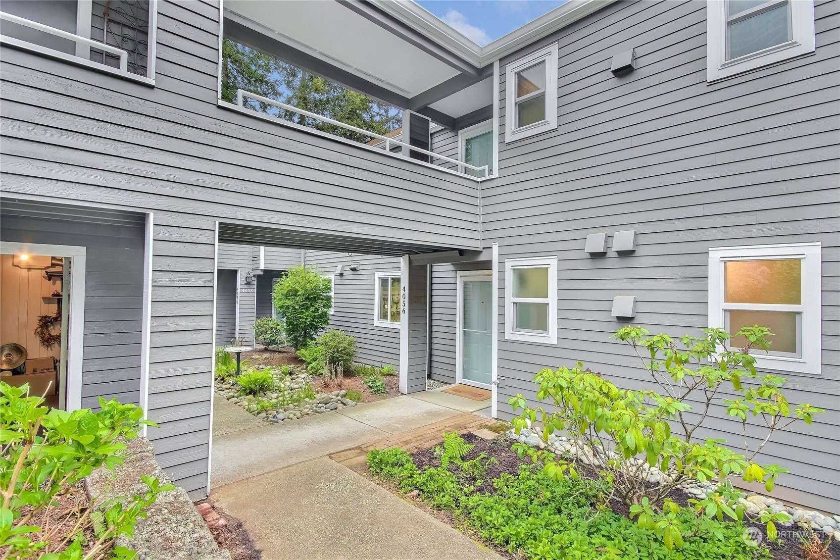 Property Photo:  4056 Providence Point Drive SE 1023  WA 98029 