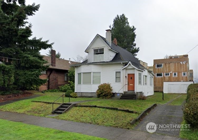 4514 Corliss Avenue N  Seattle WA 98103 photo