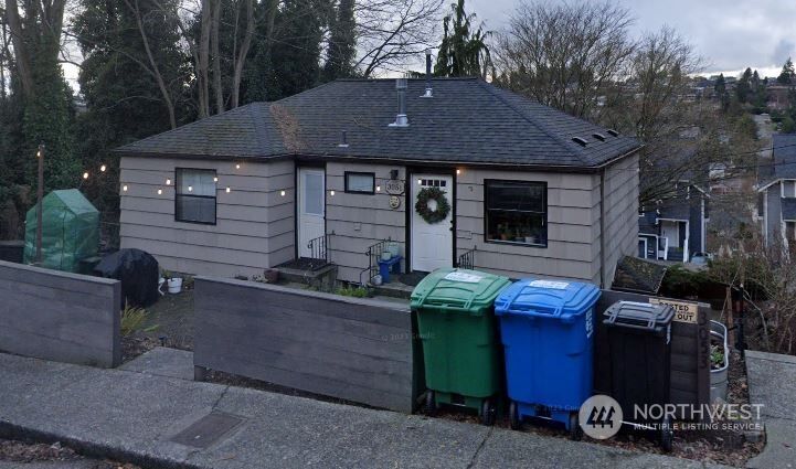 Property Photo: 3051 30th Avenue W WA 98199