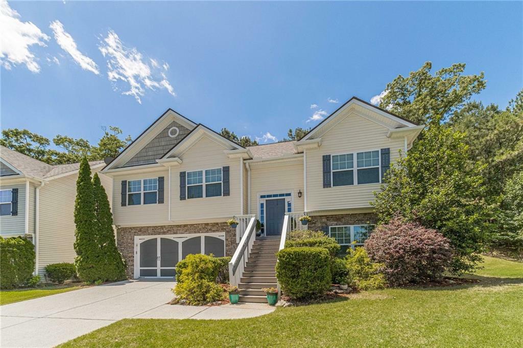 Property Photo: 768 Austin Creek Drive GA 30518