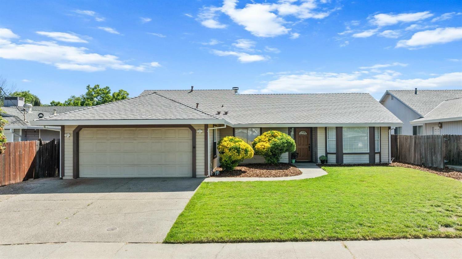 Property Photo:  4966 Hamilton Street  CA 95841 