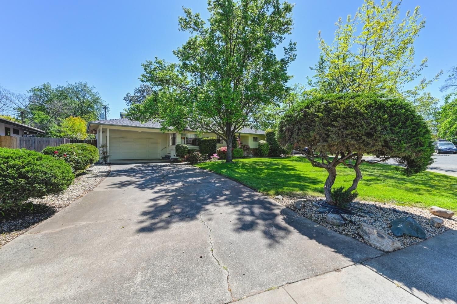 Property Photo: 5652 Vega Court CA 95608