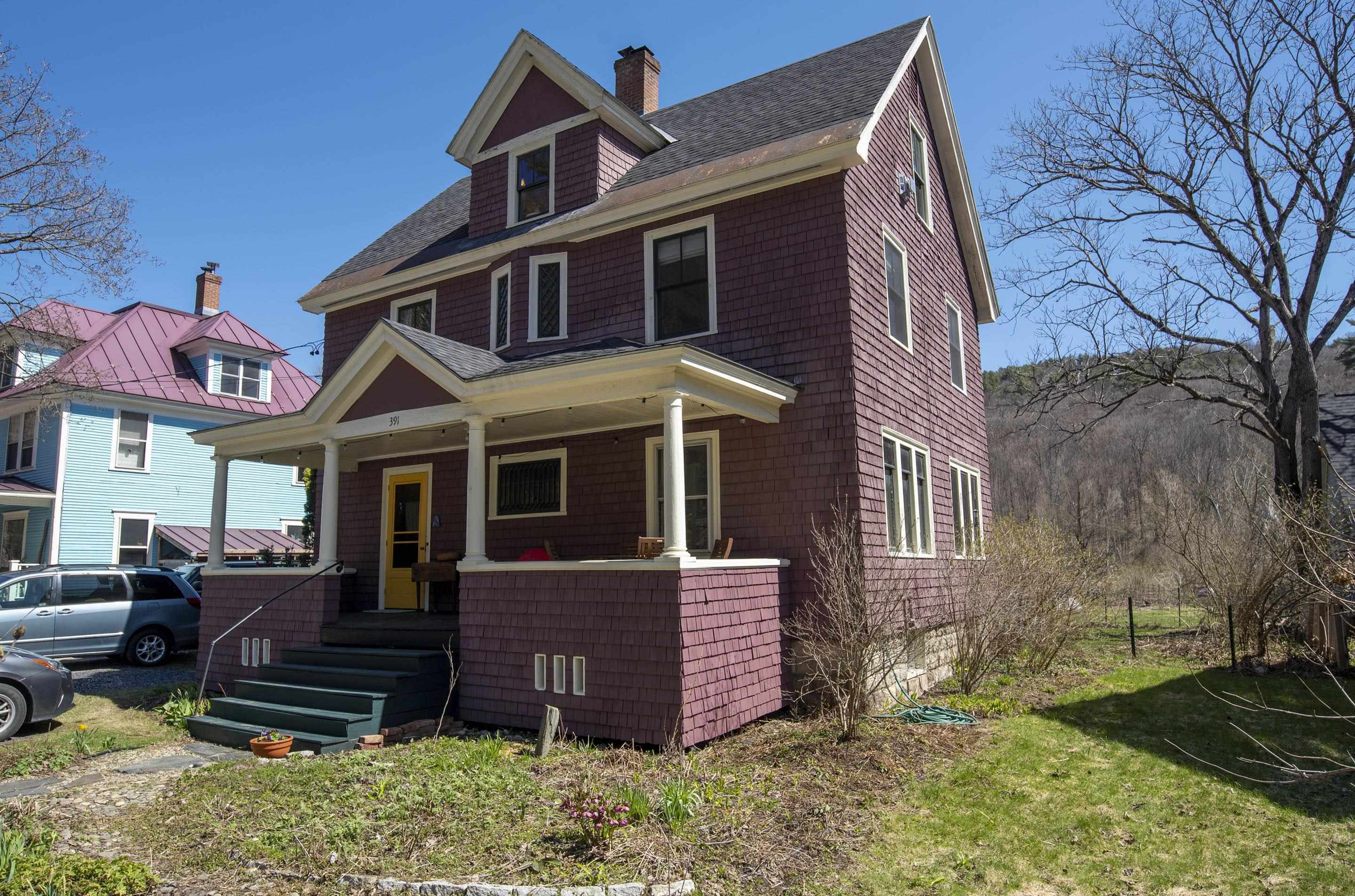 Property Photo: 391 Elm Street VT 05602