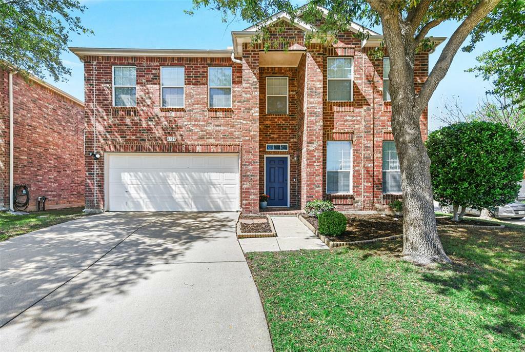 Property Photo:  6121 Photinia Avenue  TX 76208 