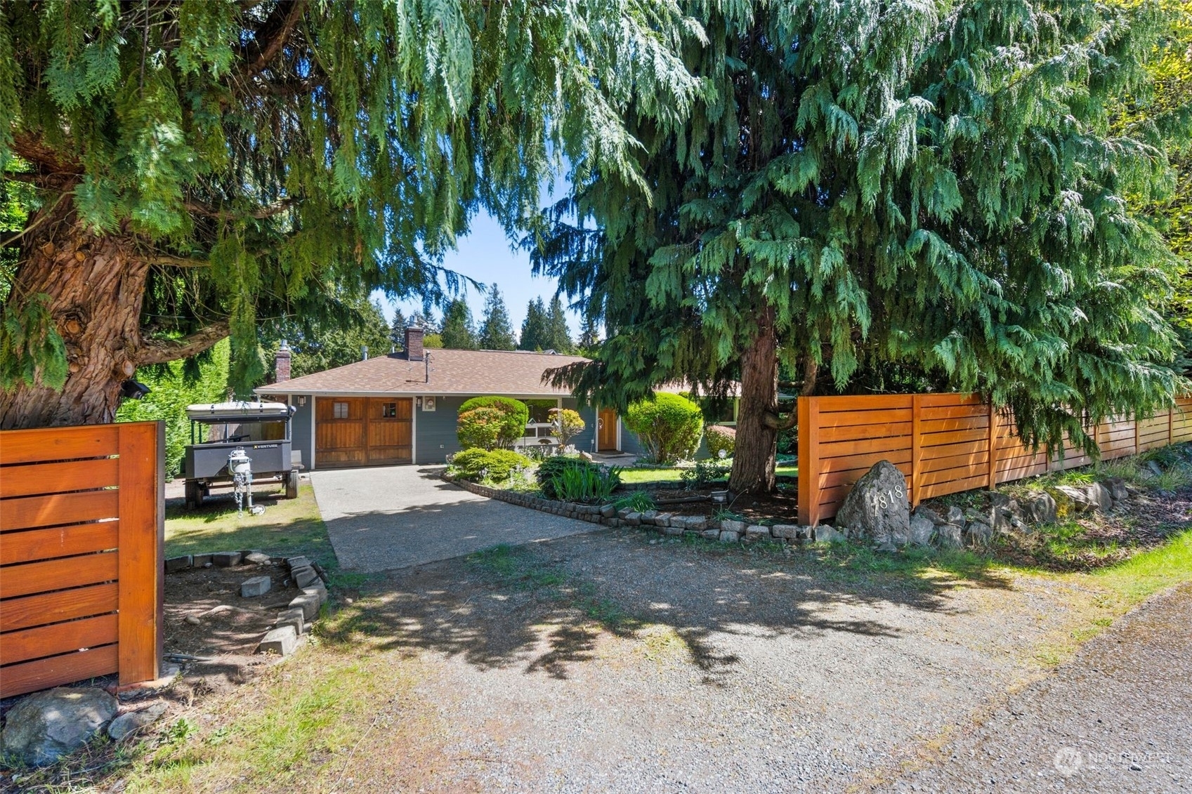 Property Photo:  7818 NE 130th Ave NE  WA 98033 