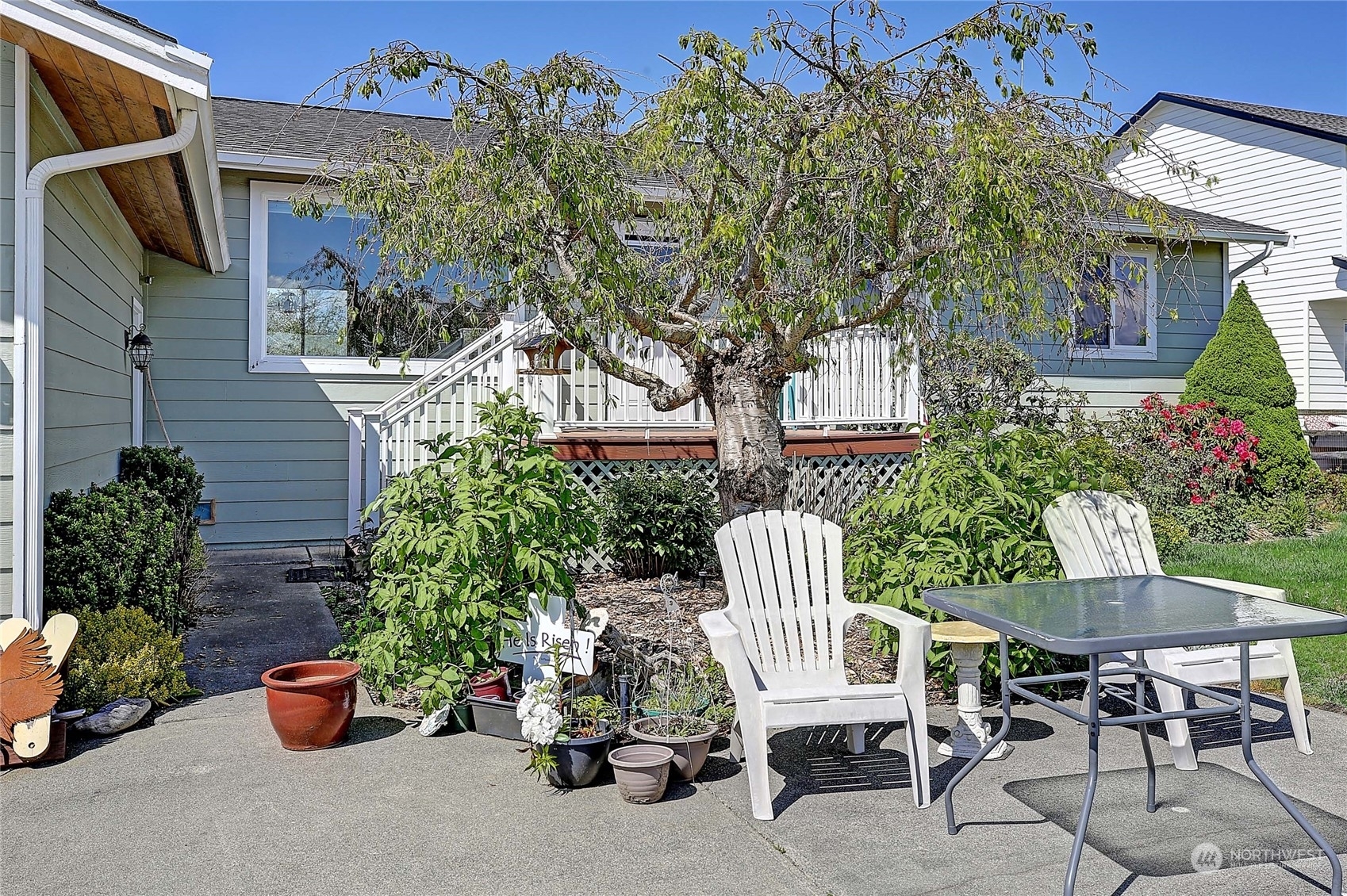 Property Photo:  749 Livingston Bay Shore Drive  WA 98282 