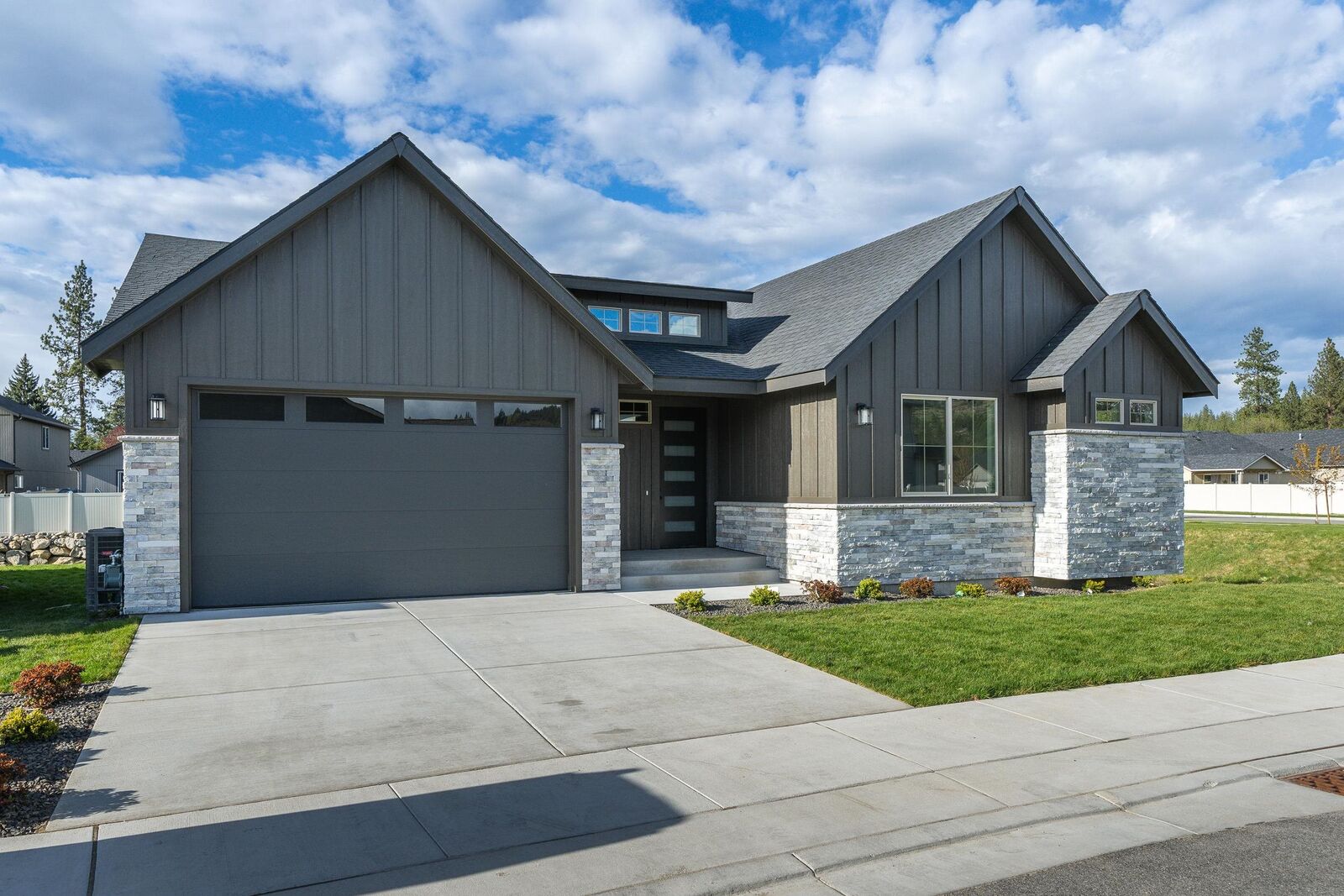 Property Photo: 7223 E Beverly Ave WA 99212