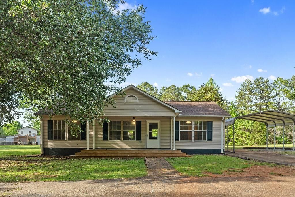 Property Photo:  1191 West Rd  SC 29302 