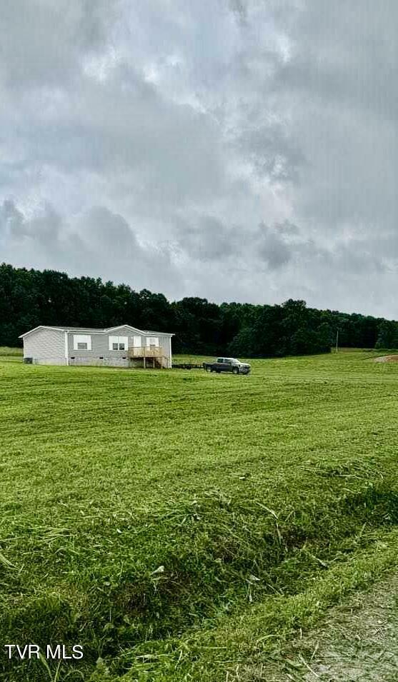 Property Photo:  970 Paul Baskette Road  TN 37681 