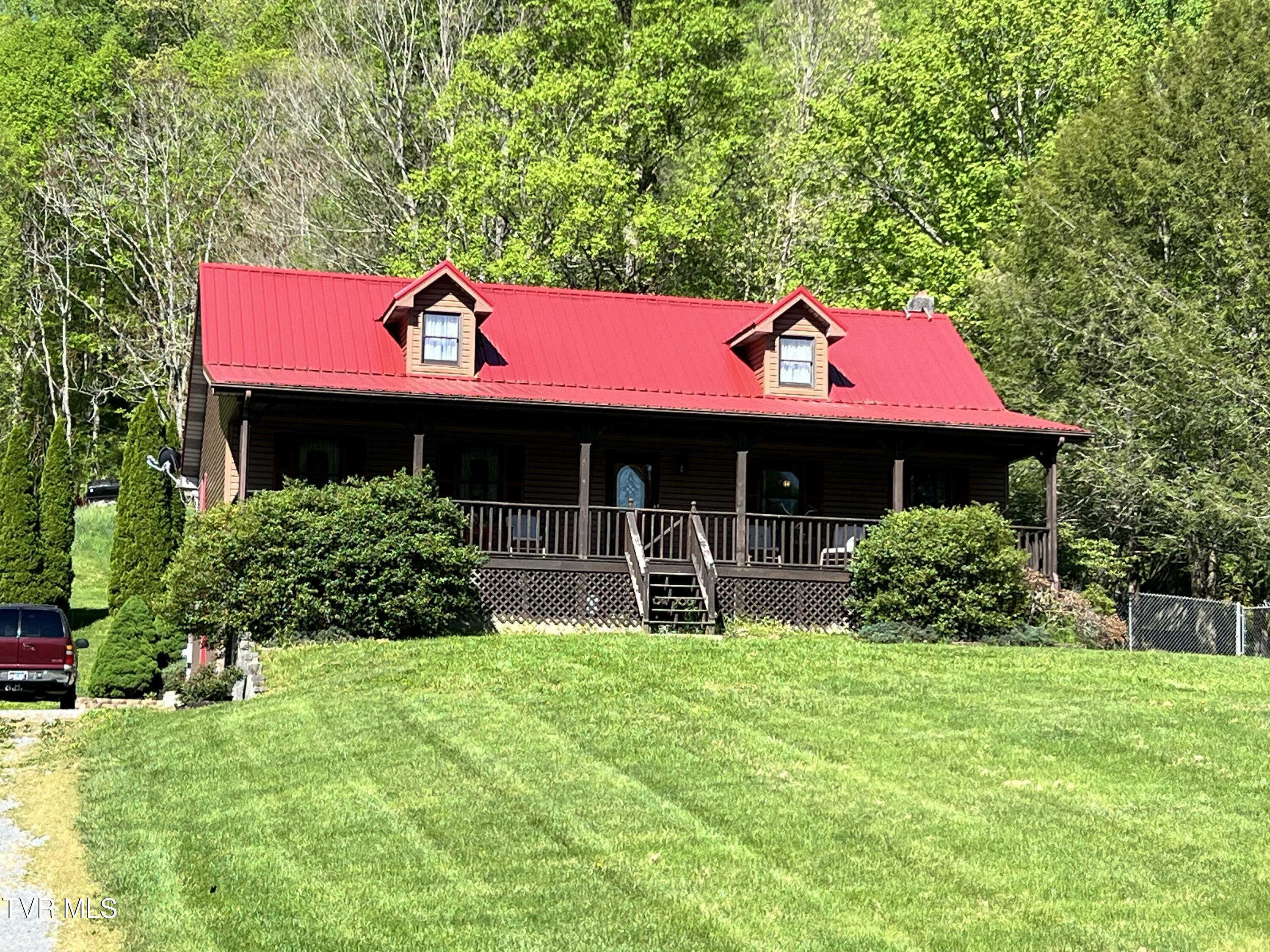 Property Photo:  312 Simerly Creek Road  TN 37658 