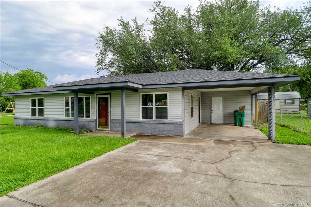 Property Photo:  725 Tallow Road  LA 70607 