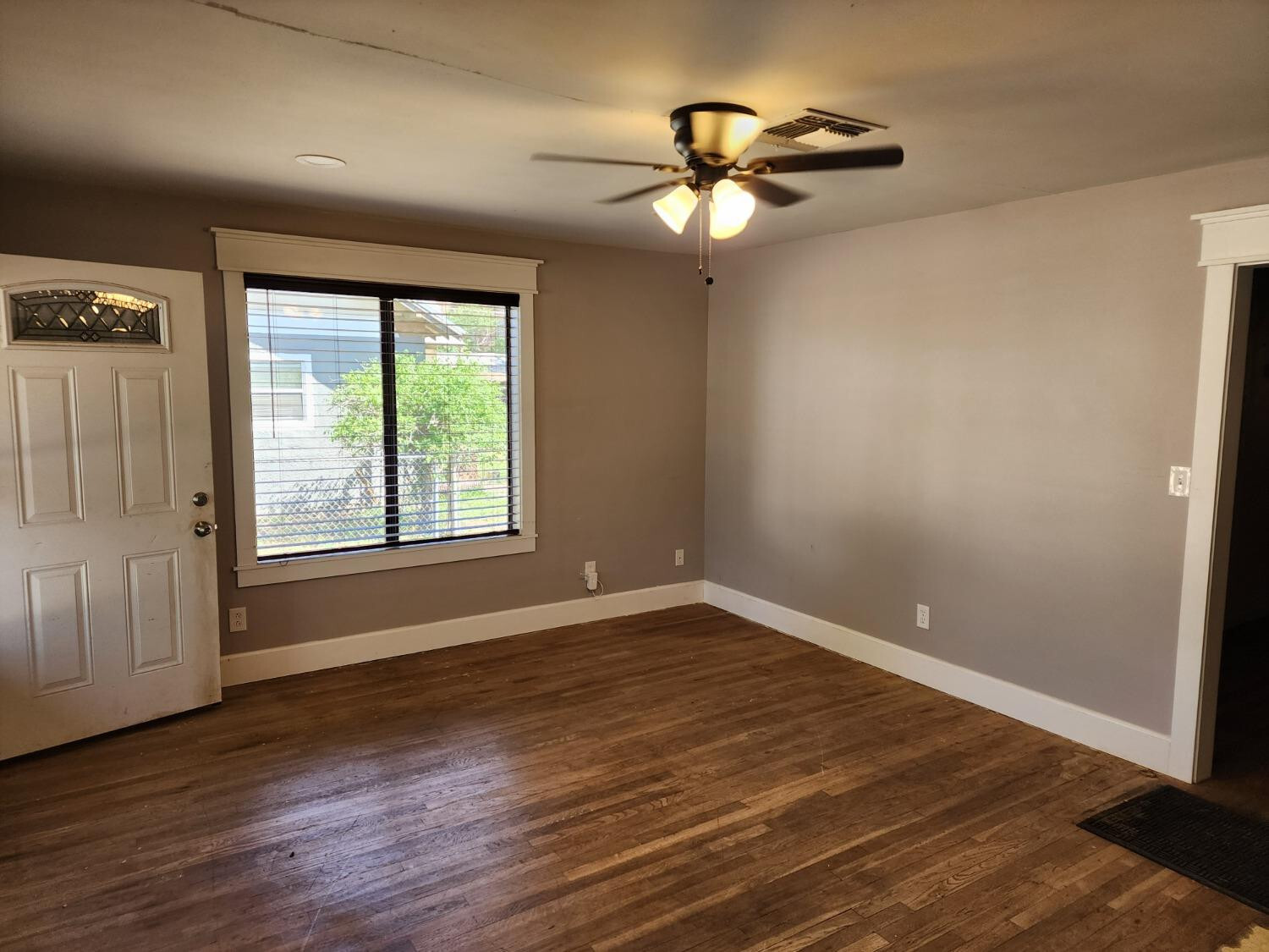 Property Photo: 230 S 11th Street TX 79364