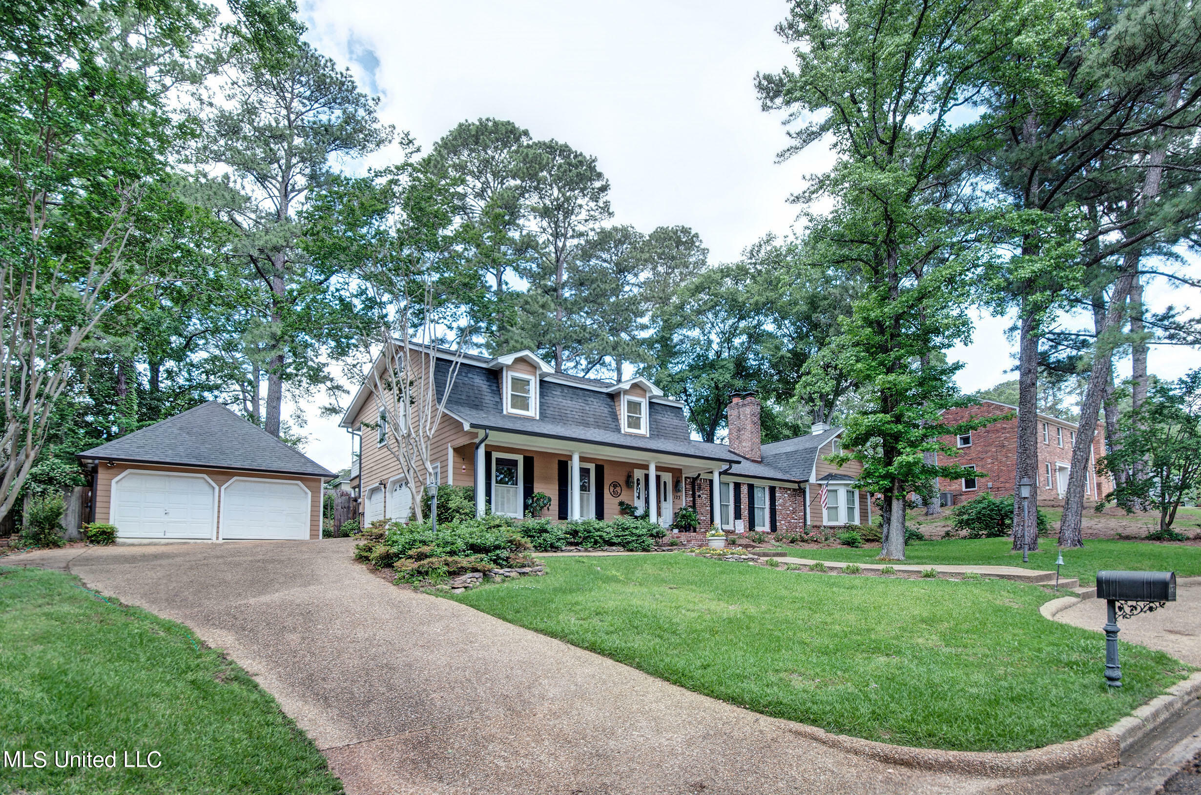 Property Photo:  123 Countrywood Circle  MS 39056 