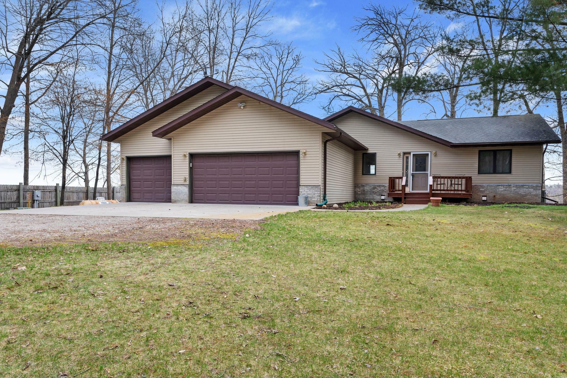 Property Photo:  7848 Lakeview Drive  MN 56401 