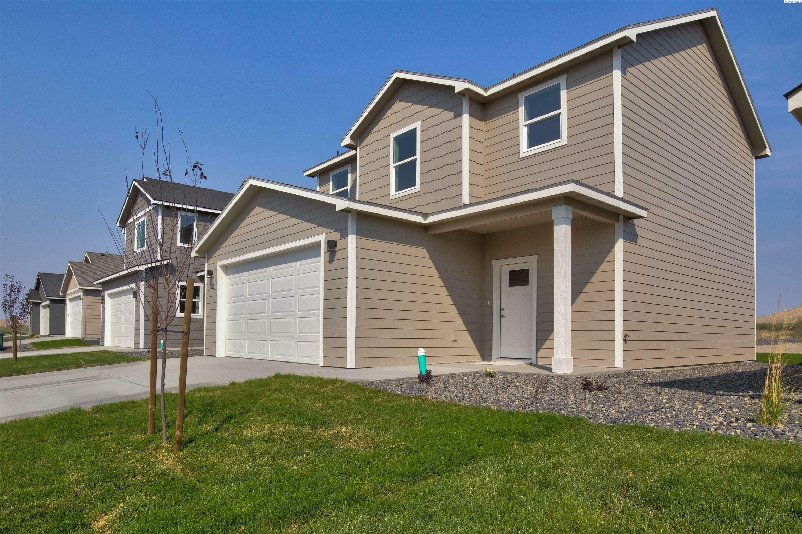 Property Photo:  3648 Stardust St  WA 99352 