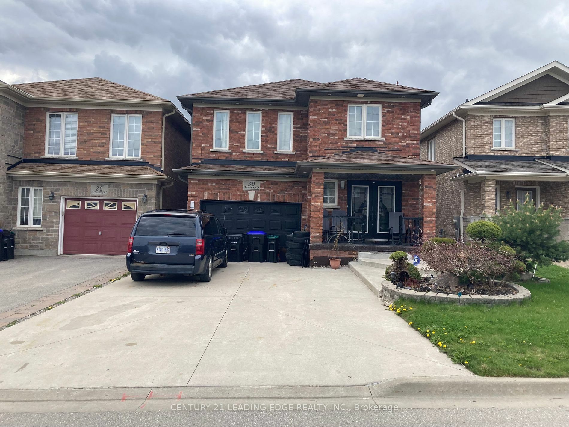 30 Armstrong Cres  Bradford West Gwillimbury ON L3Z 0L1 photo