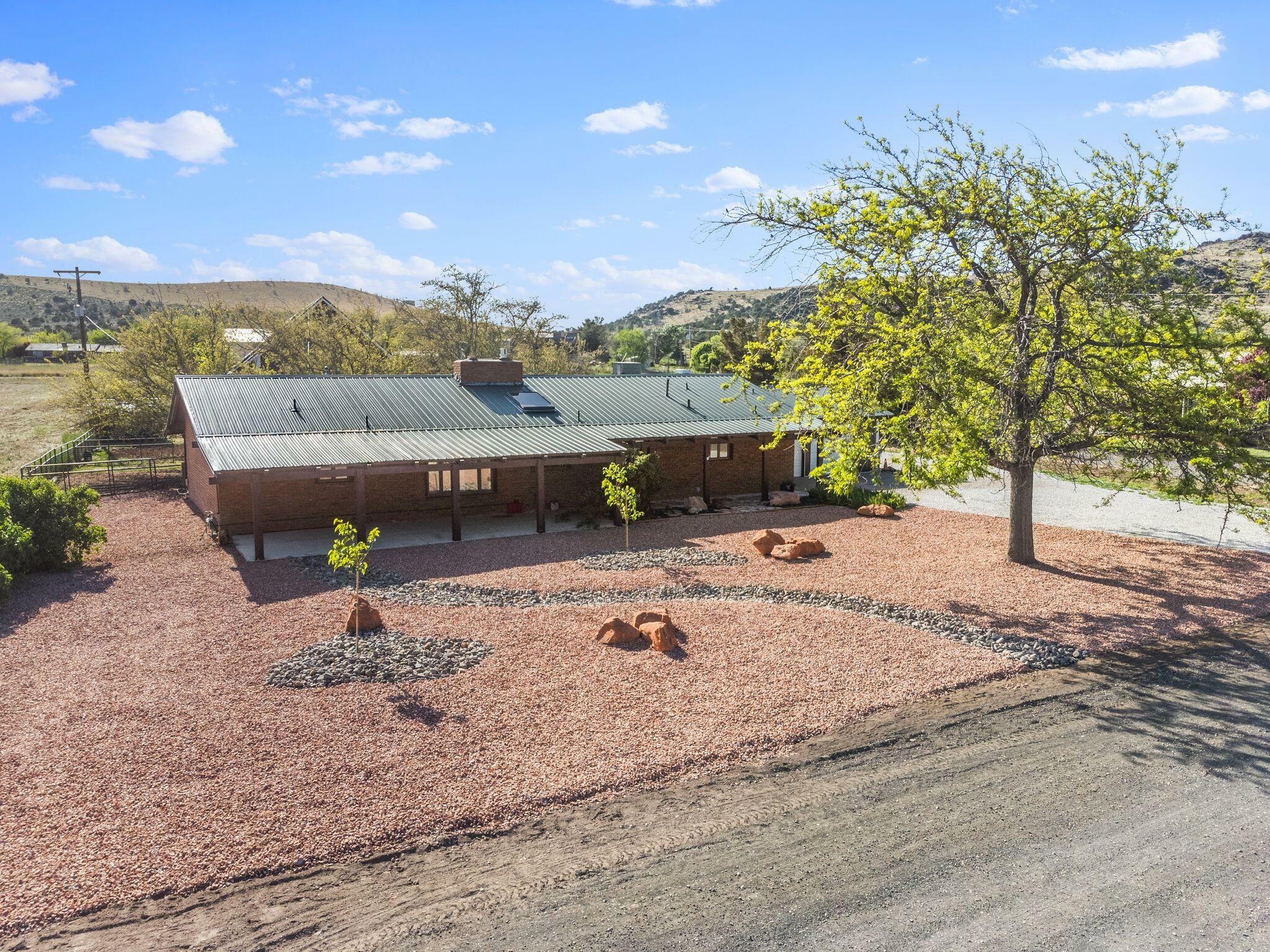 Property Photo:  108 E Pioneer Cir  UT 84782 