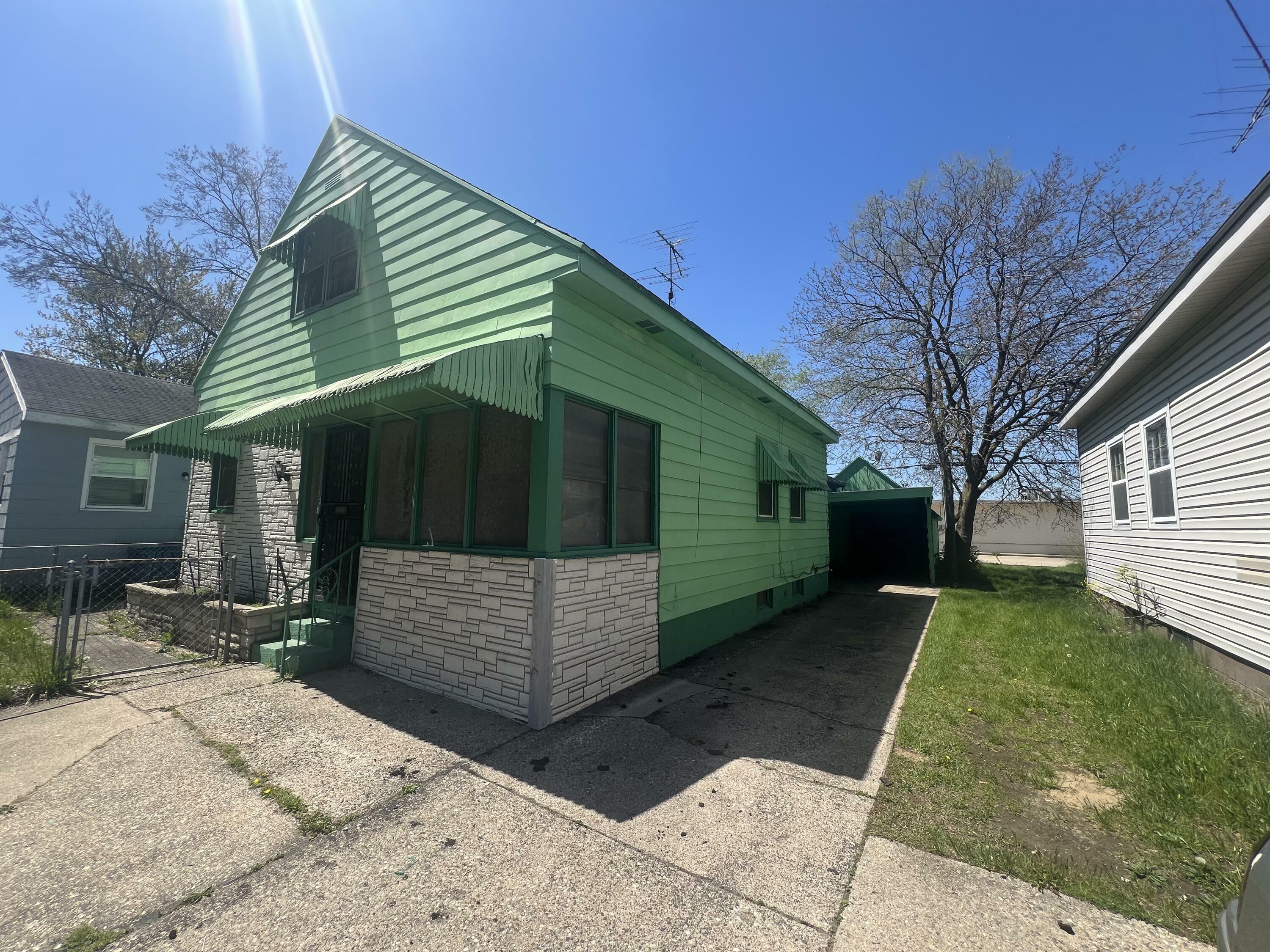 Property Photo:  3315 Lemuel Street  MI 49444 