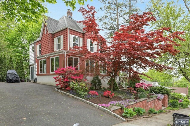 Property Photo:  424 Lester Street  NJ 07605 