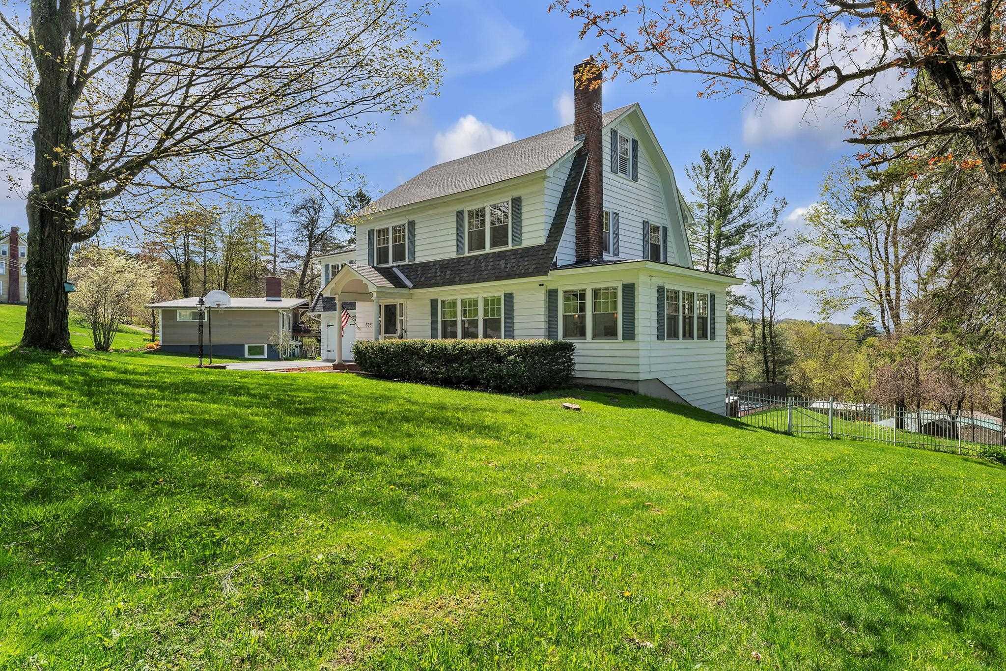Property Photo: 305 Tremont Street VT 05641