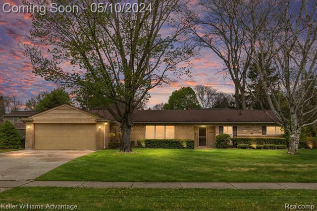 Property Photo:  34060 Alta Loma Drive  MI 48335 