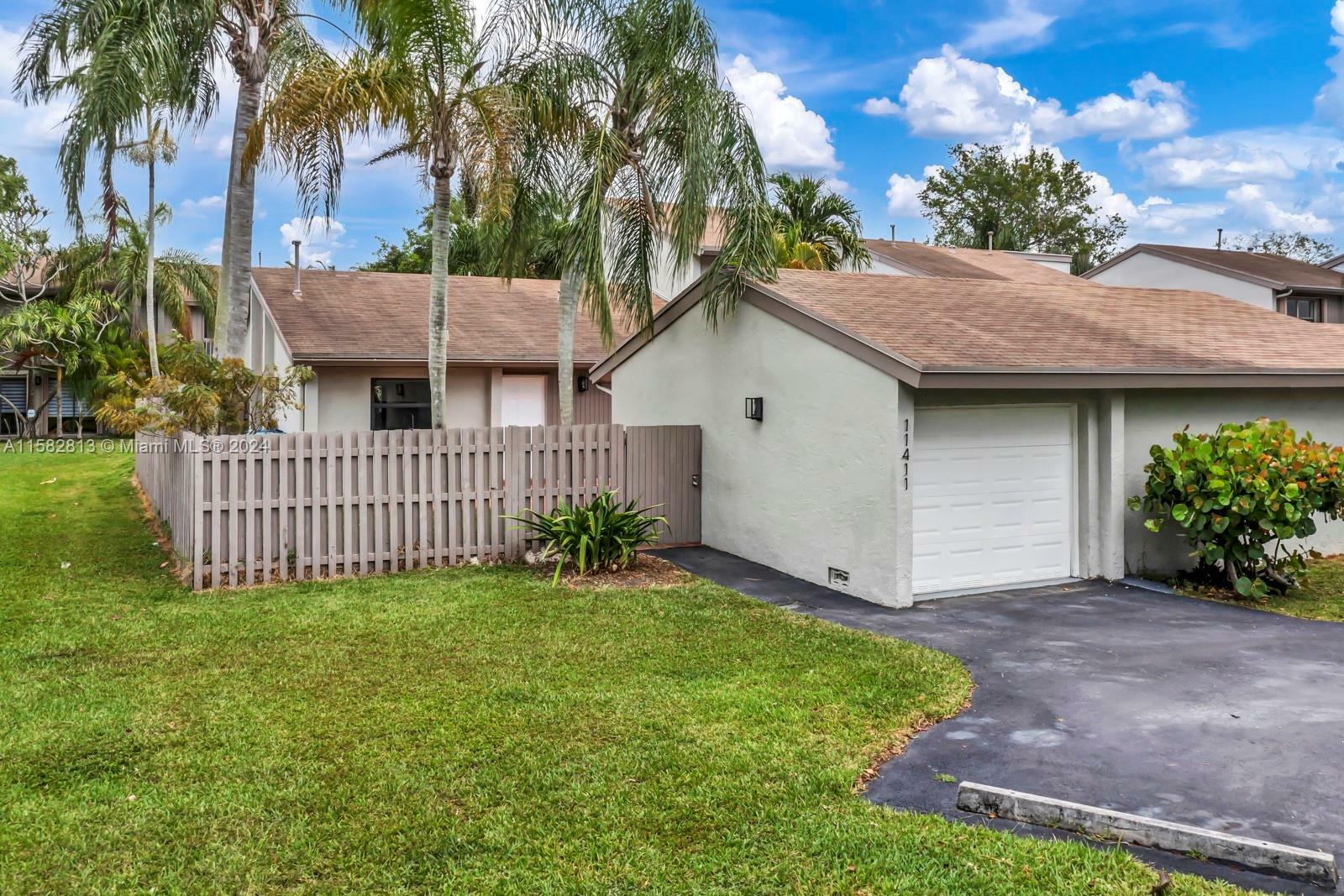 Property Photo:  11411 SW 112th St 11411  FL 33176 