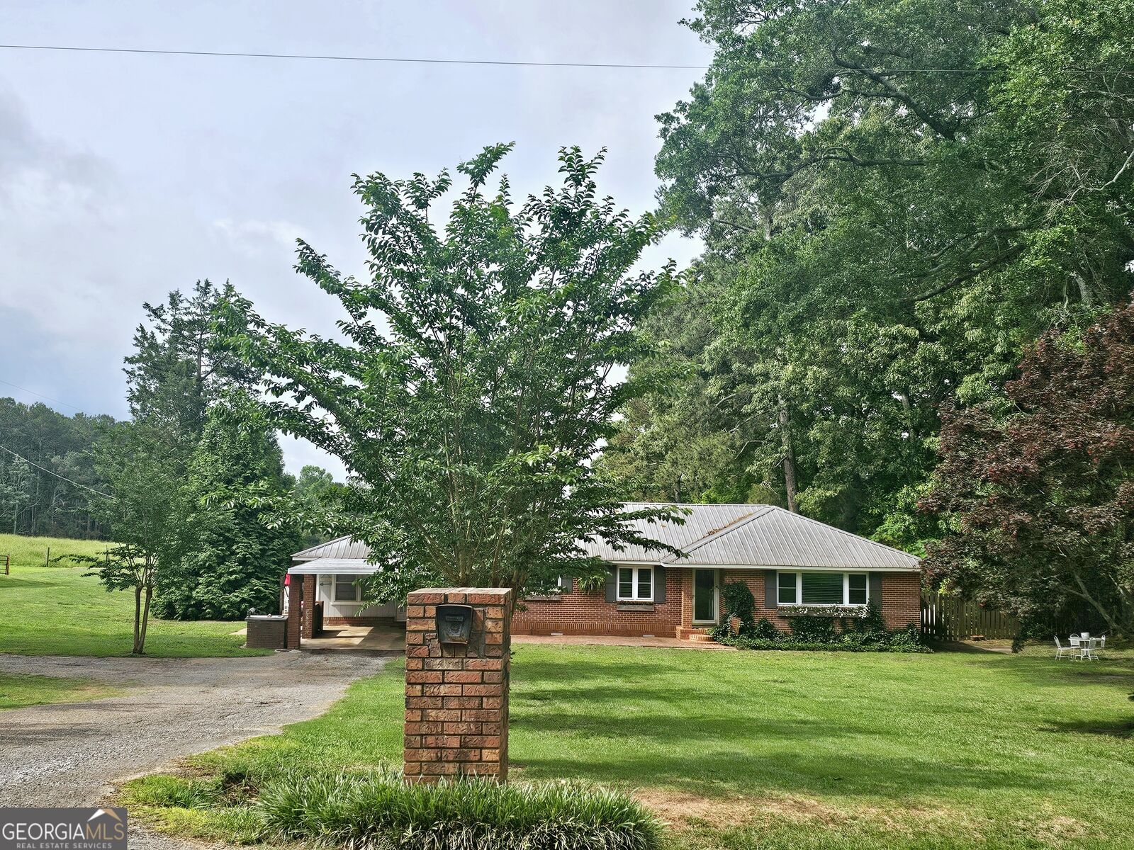 Property Photo: 1202 County Rd 103 AL 36280