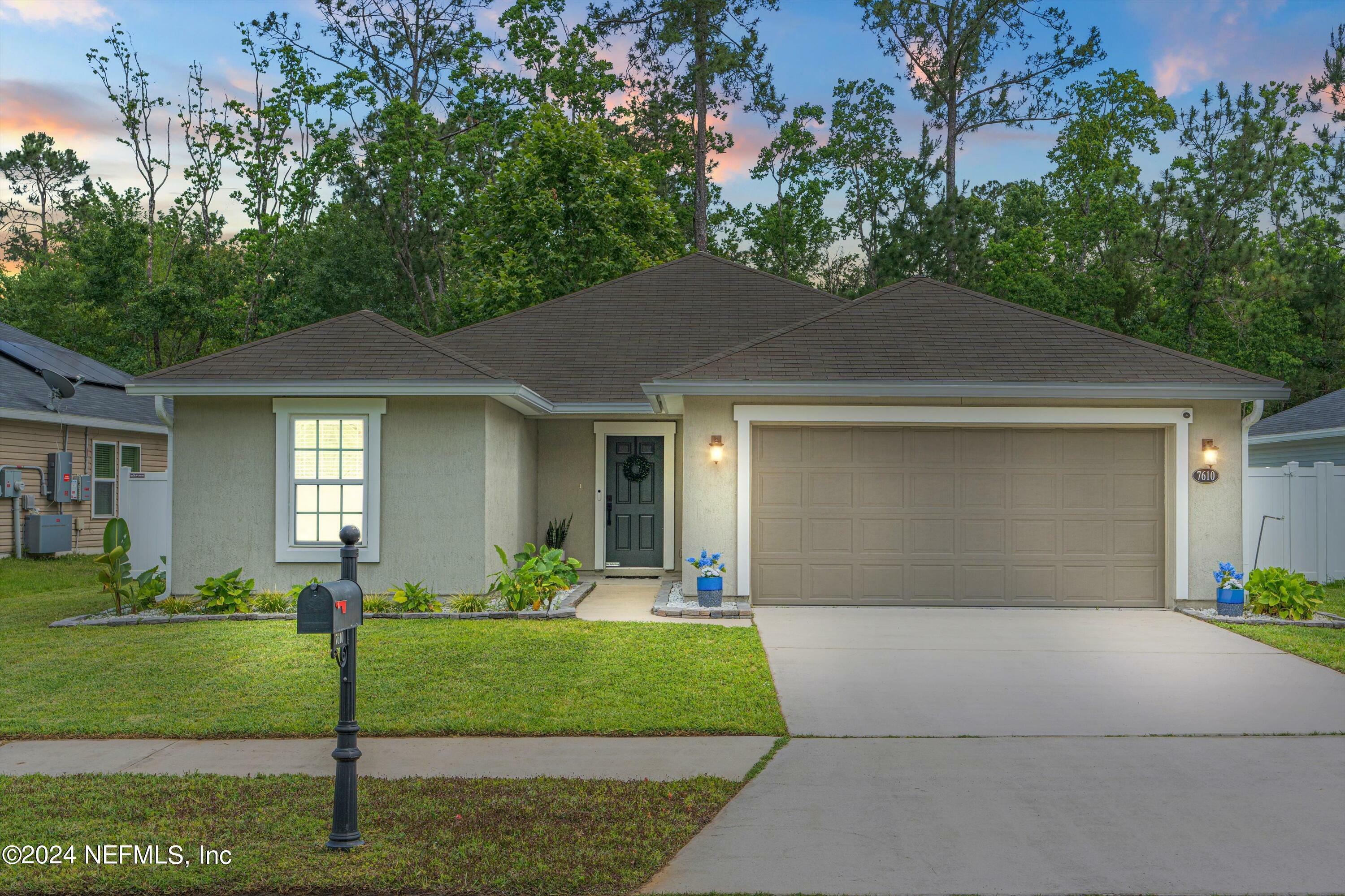 Property Photo:  7610 Fanning Drive  FL 32244 