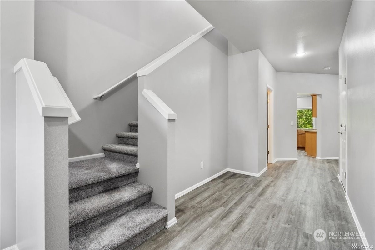 Property Photo: 35724 18th Avenue SW WA 98023