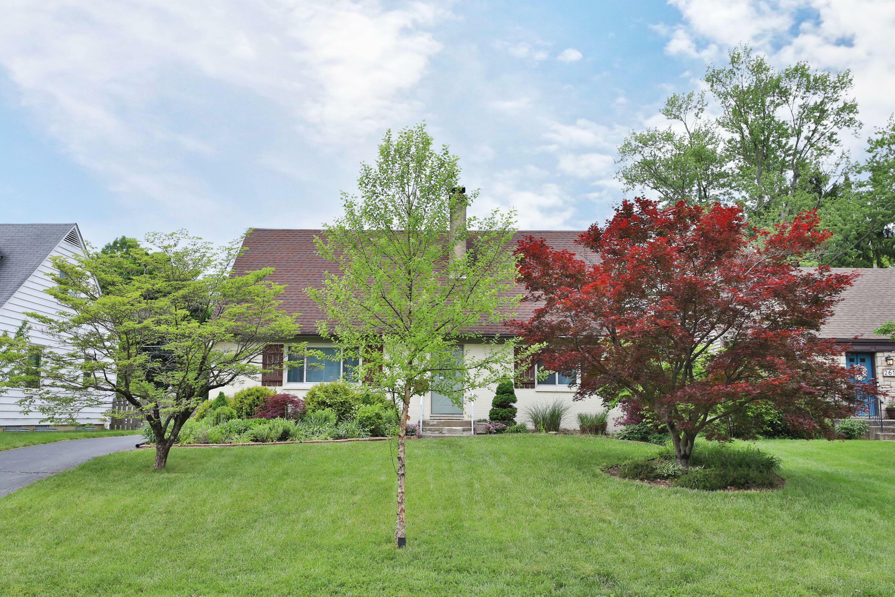 Property Photo:  269 S Kellner Road  OH 43209 