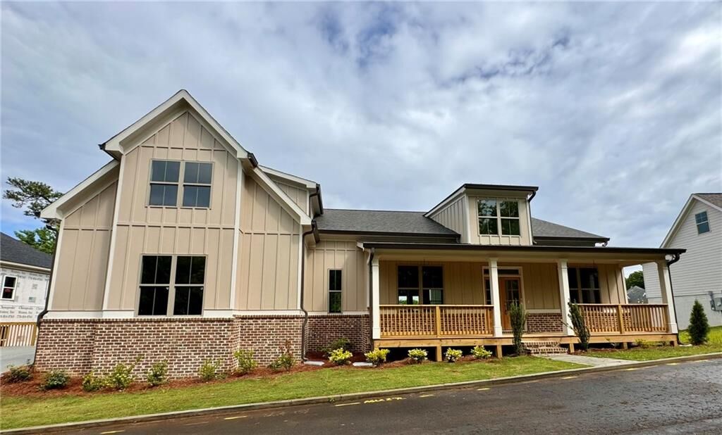 Home for sale in Duluth 2408 Meadow Church Road, Duluth, GA 30097