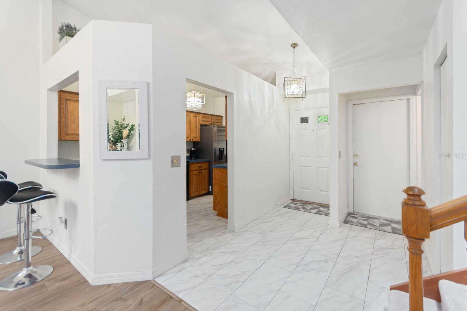 Property Photo: 807 SW 50th Way FL 32607