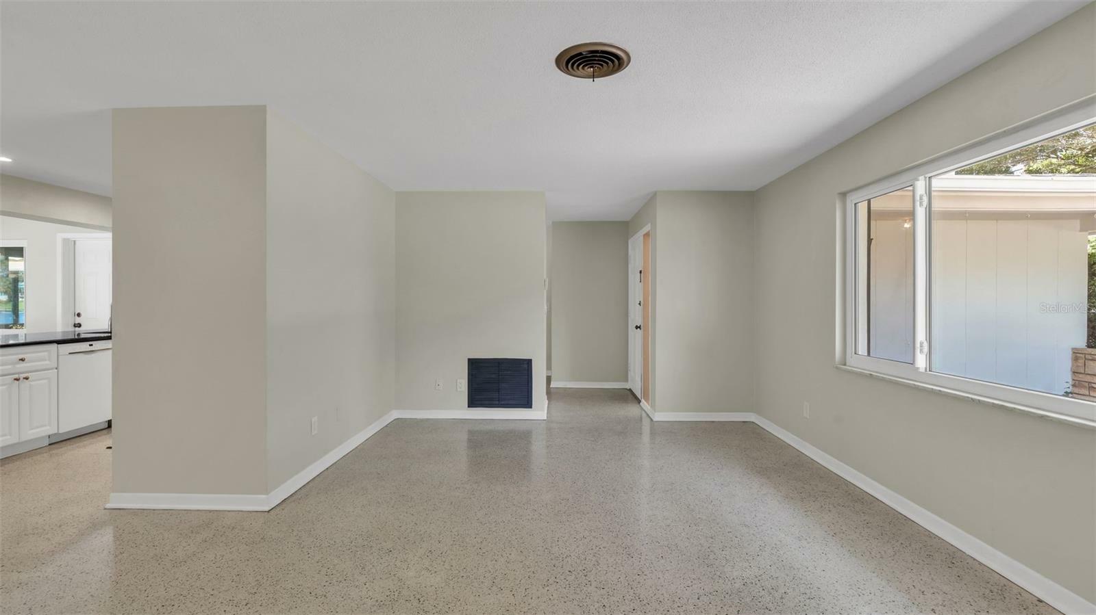 Property Photo:  13836 Wilcox Road  FL 33774 