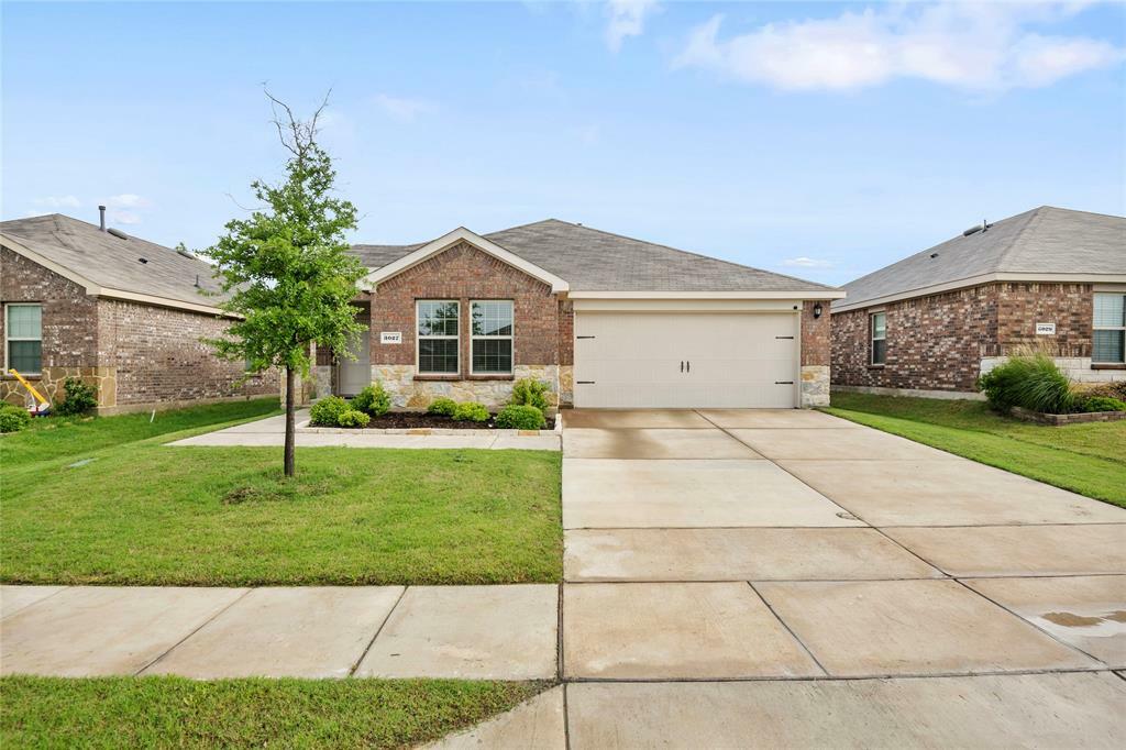 Property Photo:  3027 Sweetwater Trail  TX 75126 