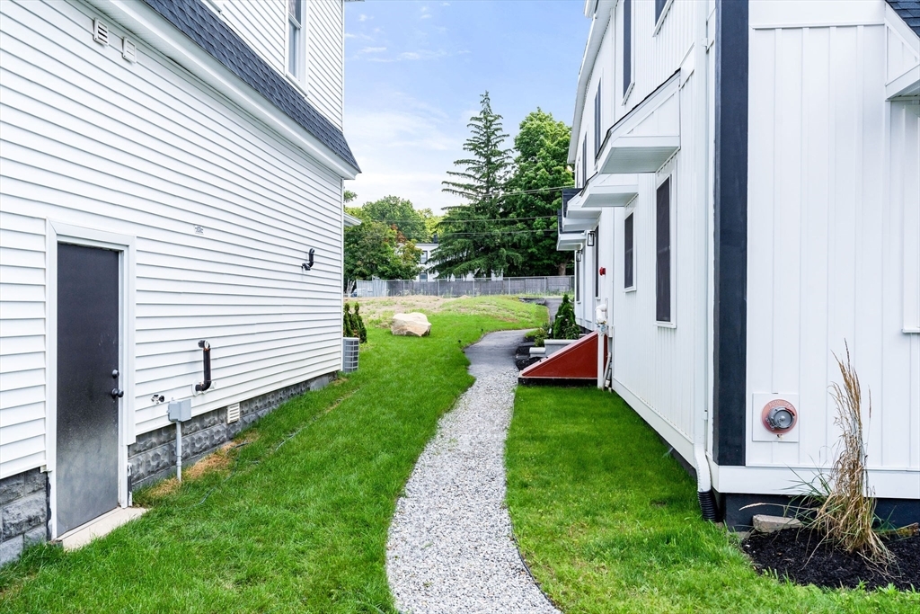 Property Photo:  50 Frankfort Street 11  MA 01420 