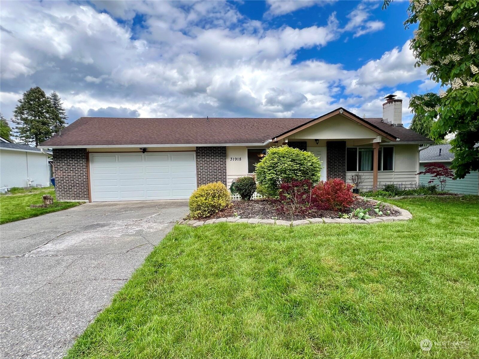 Property Photo:  31918 108th Avenue SE  WA 98092 