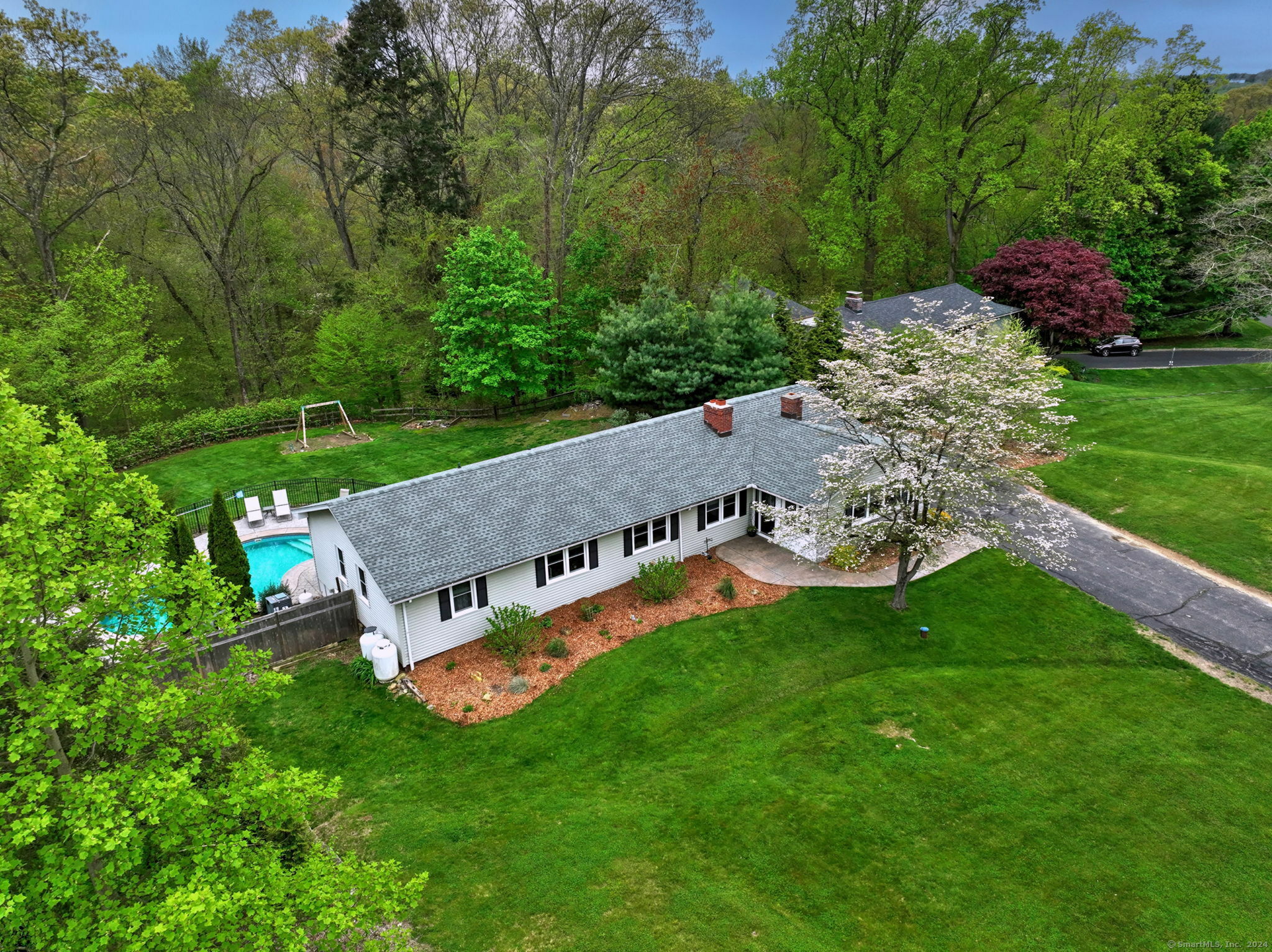 Property Photo:  580 Stone Hill Drive  CT 06477 