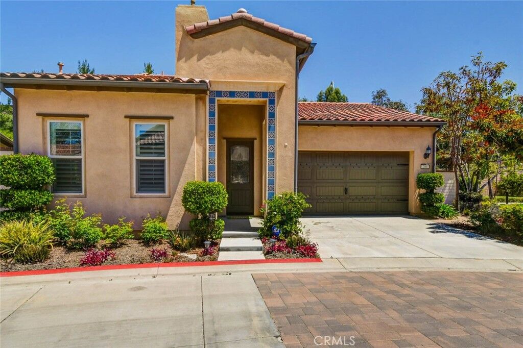 Property Photo:  200 Buena Vida Drive  CA 92823 