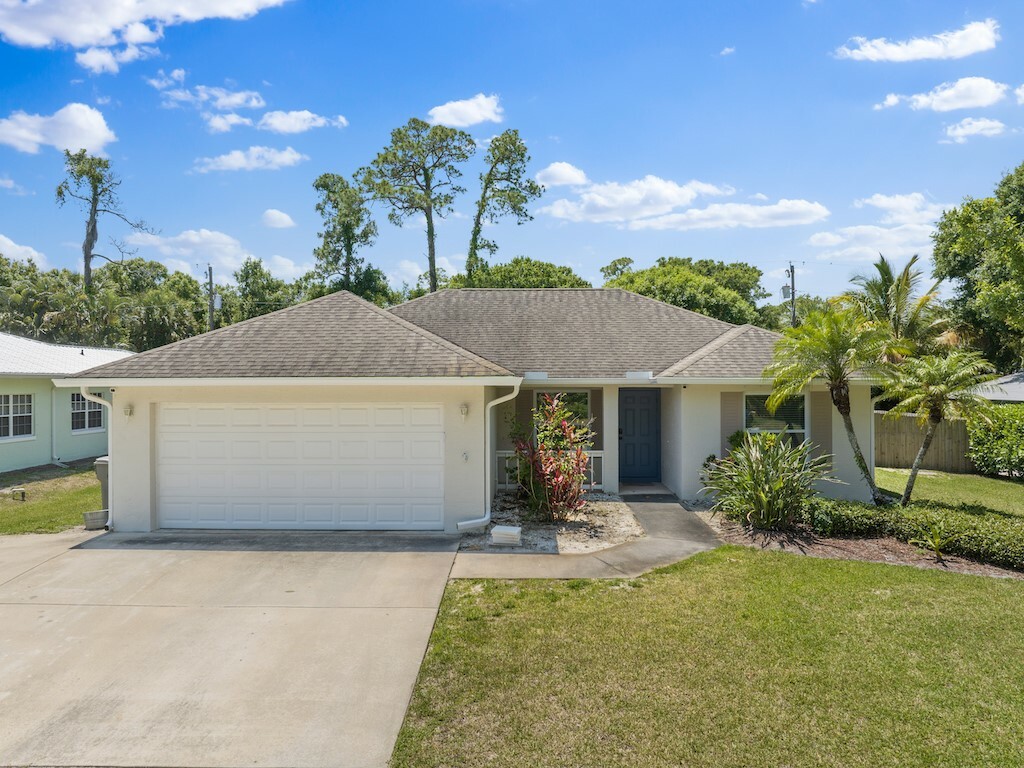 Property Photo:  6275 4th Lane  FL 32968 