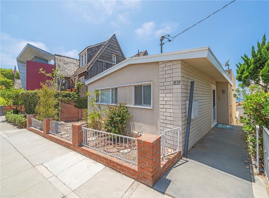 Property Photo: 1839 Manhattan Avenue CA 90254