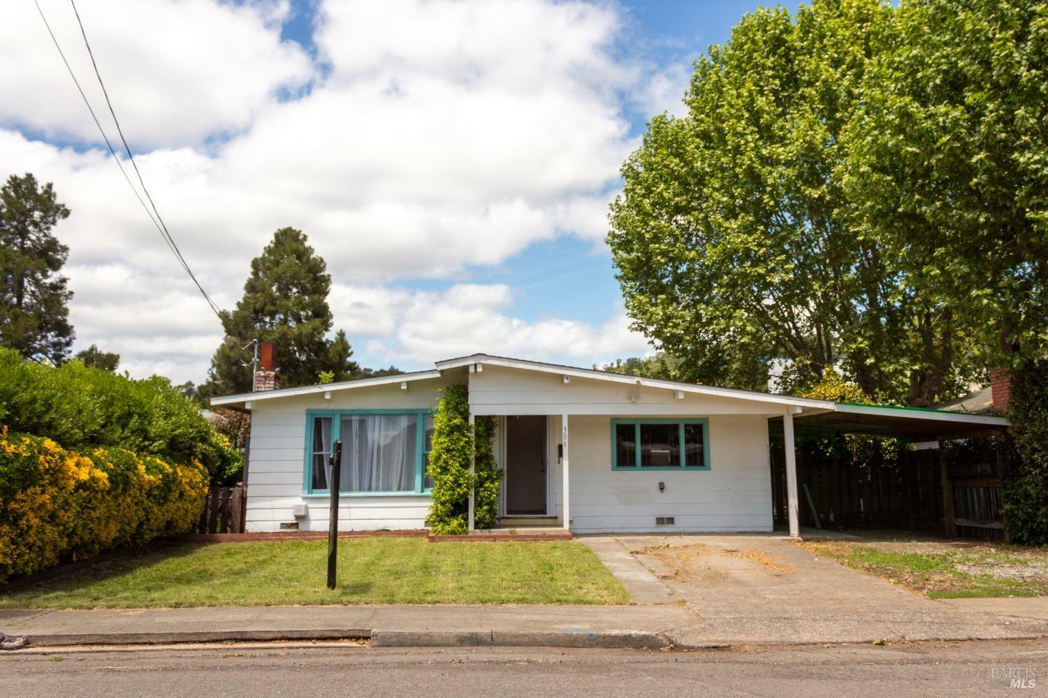 Property Photo:  306 Champlain Avenue  CA 95425 